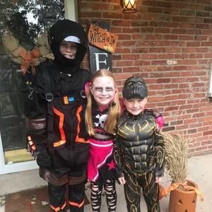 Meet your Posher, Caitlin